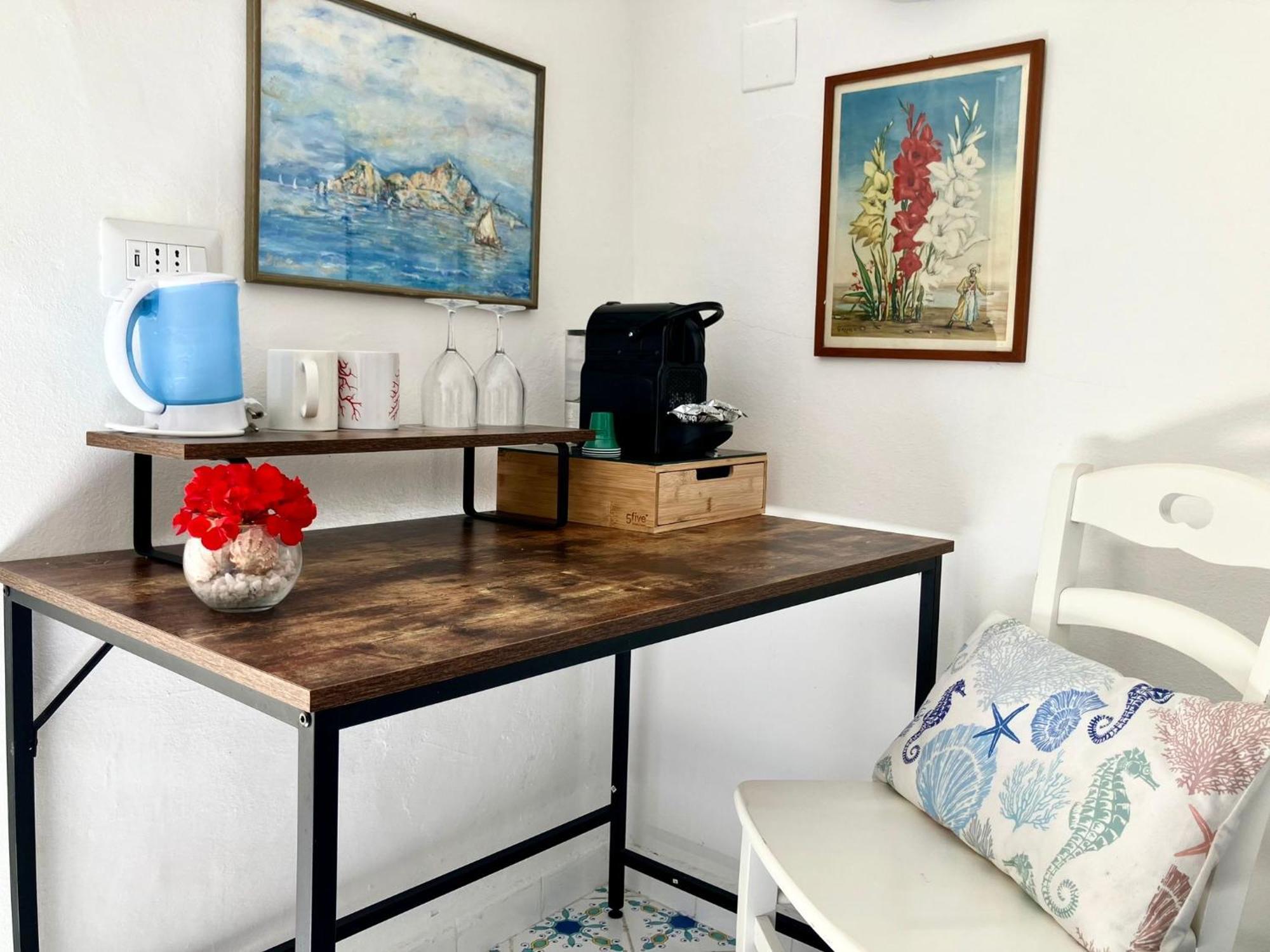 Striano Boutique Gasthuis Capri