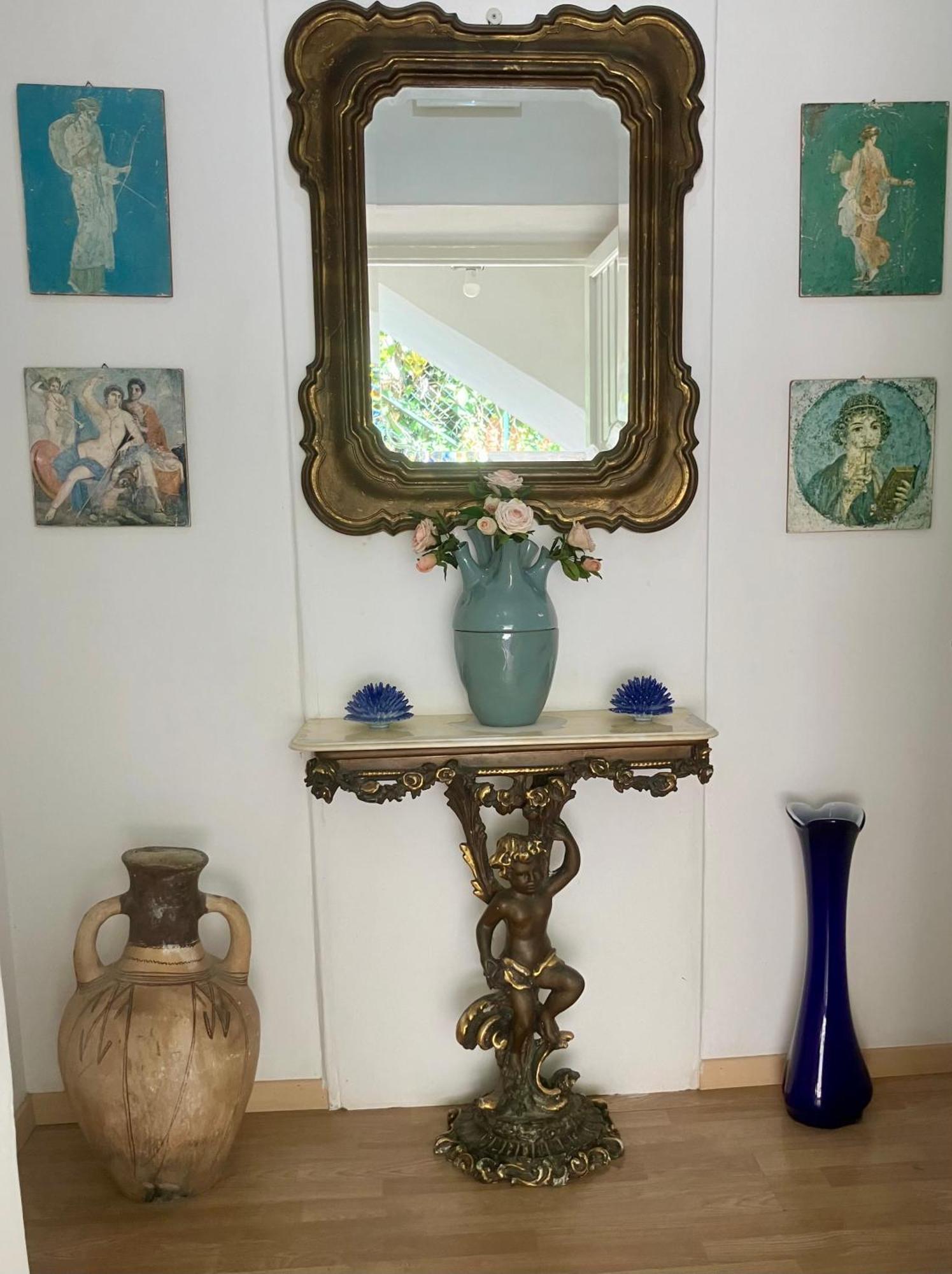 Striano Boutique Gasthuis Capri